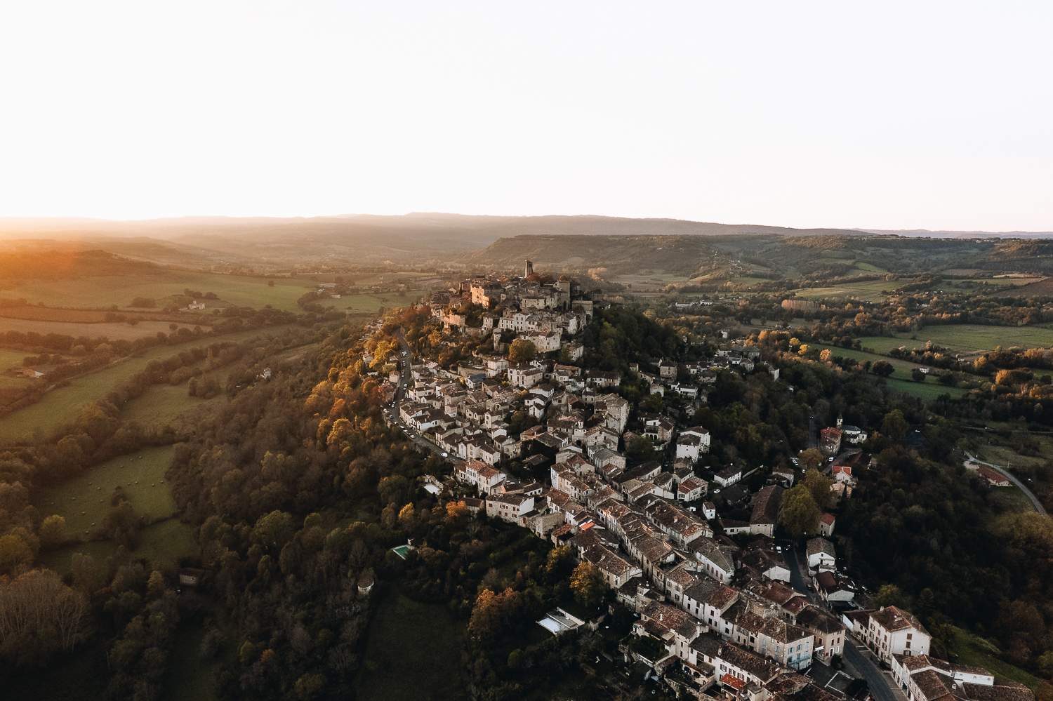 Village de Cordes sur Ciel en Toscane Occitane