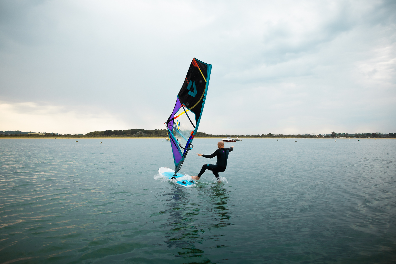 Initiation à la planche à voile dans le Calvados